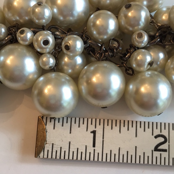 Pearl Necklace - Picture 6 of 6
